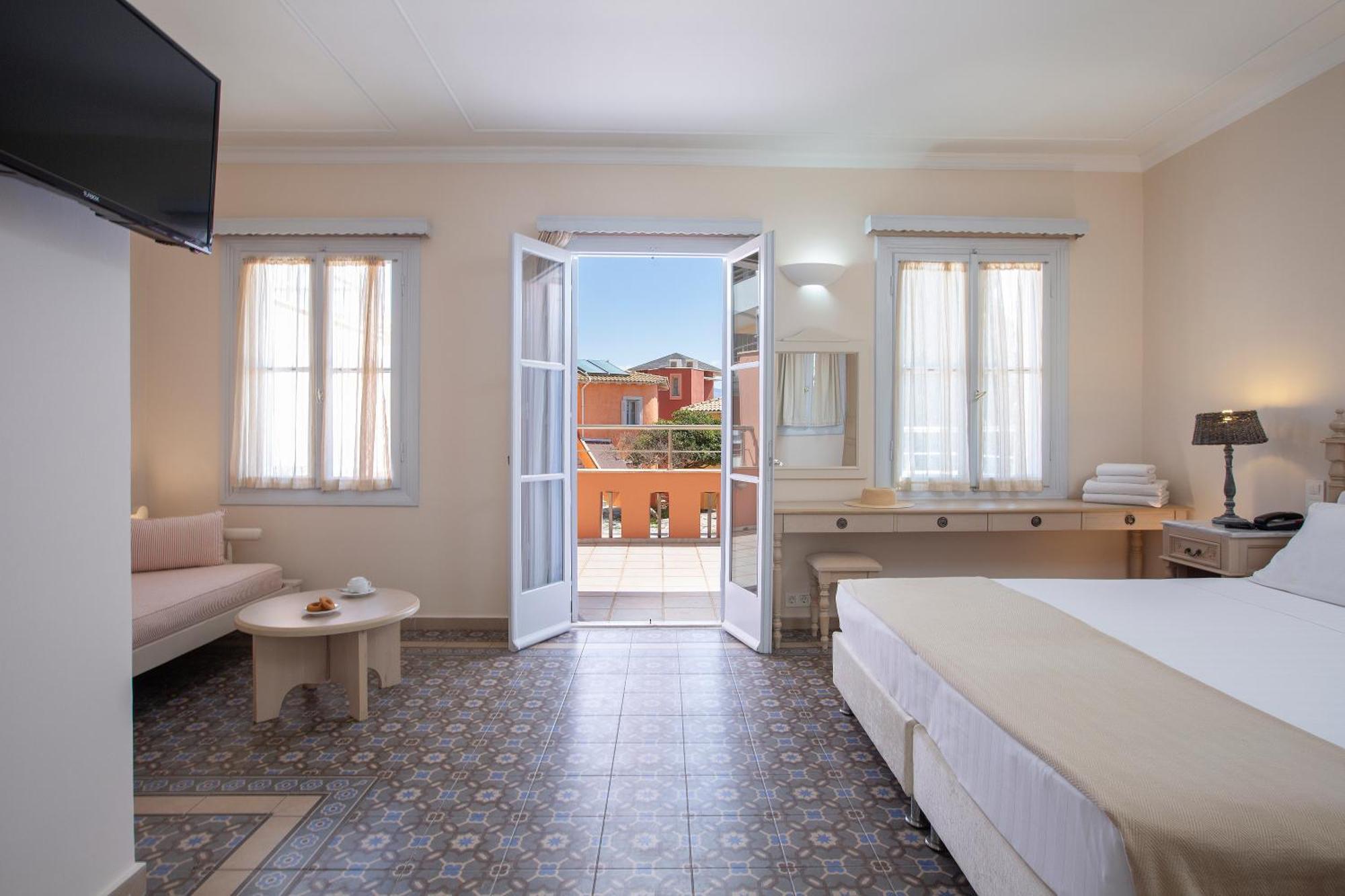 Red Tower Hotel Nikiana Room photo